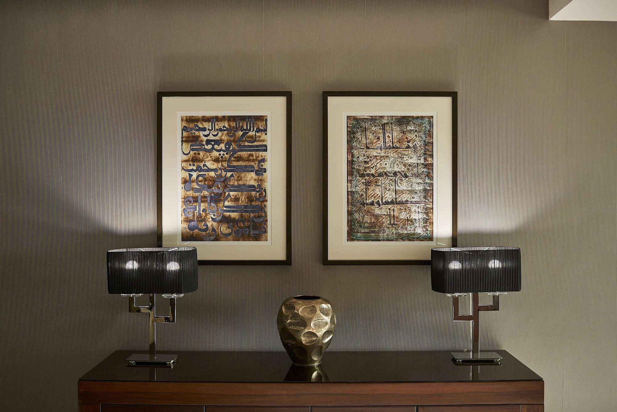 Safir Fintas Hotel Kuwait Kuwait City Eksteriør bilde A pair of paintings by the artist