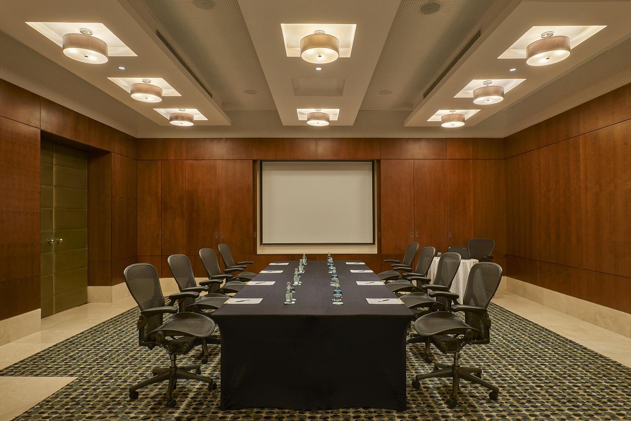 Safir Fintas Hotel Kuwait Kuwait City Eksteriør bilde Meeting room