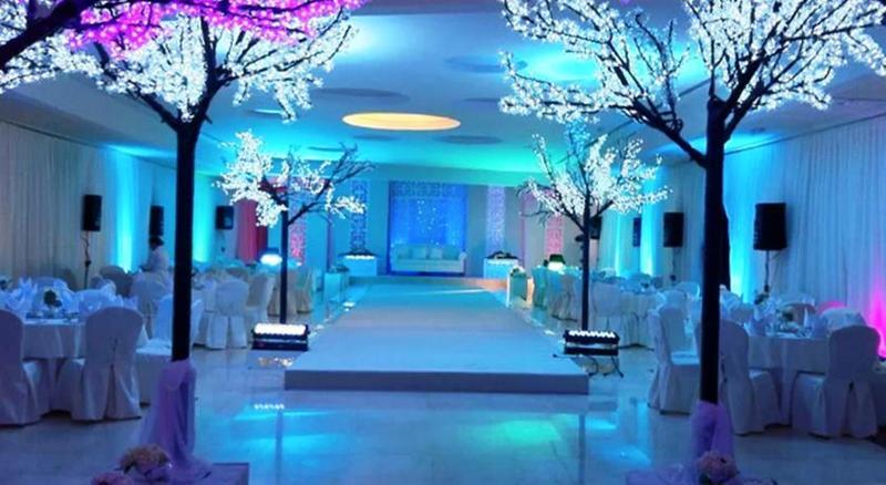 Safir Fintas Hotel Kuwait Kuwait City Eksteriør bilde The interior of the main hall