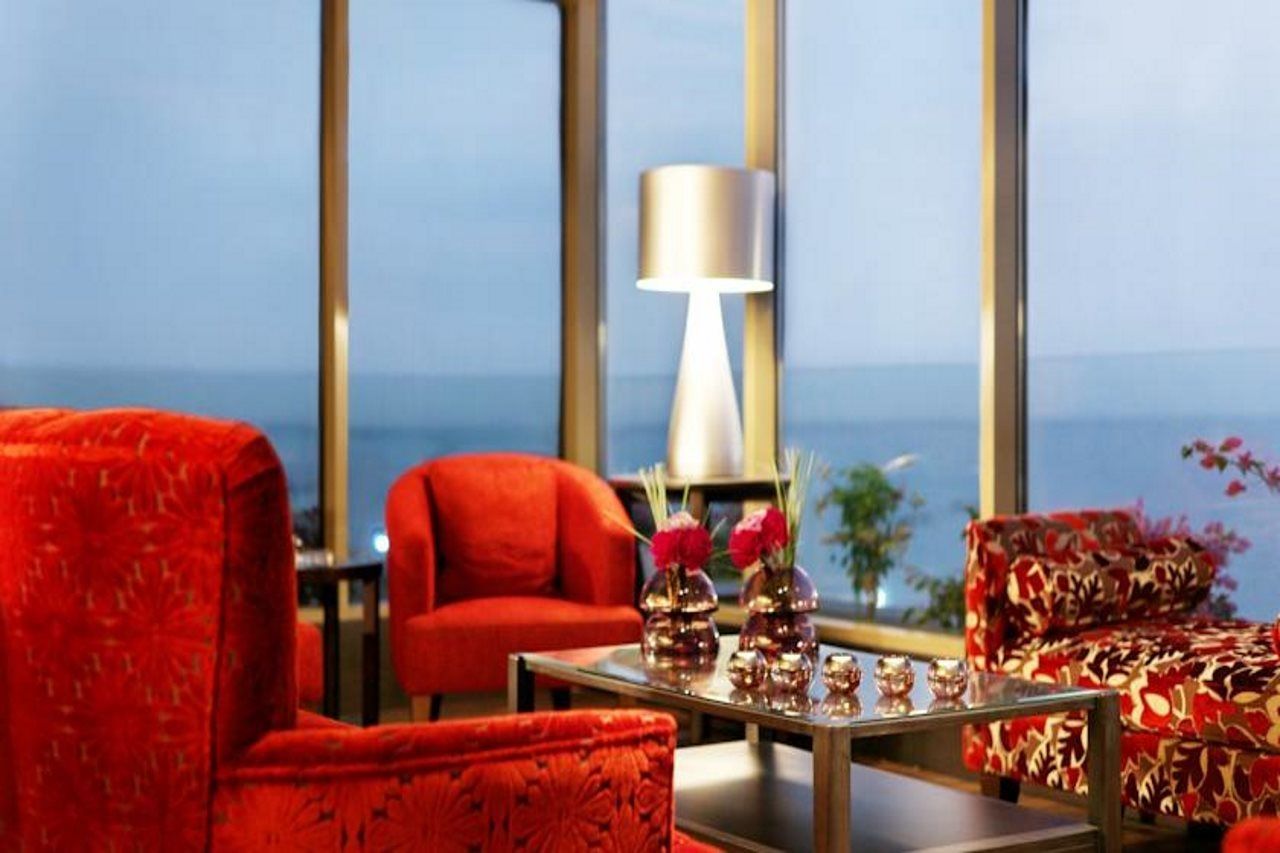 Safir Fintas Hotel Kuwait Kuwait City Eksteriør bilde The lounge at the 36th floor